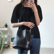 오르비 아헤코바 숄더백