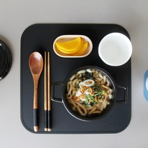 에이드엘 스퀘어 실리콘 테이블매트, 블랙, 가로 318mm x 세로 318mm