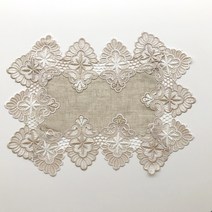새벽노을 아르망 레이스 자수 테이블 매트, 베이지, 30 x 45 cm