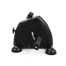 어르신 재활치료 자전거 운동 노인 앉아서 자전거, C