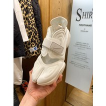 NIKE 아쿠아 리프트(CW7164-100)