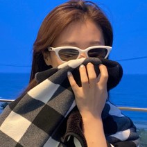 아우르 틴트 선글라스 패션 안경 뿔테 젠틀몬스터st 연예인 빈티지 남녀공용, 2 화이트 프레임 블랙 그레이 필름