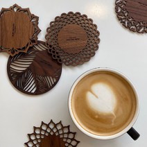 월넛 우드 티코스터 핸드메이드 원목 나무 컵받침 홈카페 신혼 집들이 결혼 선물용 각인, 나뭇잎, 기본형(문구변경없음)