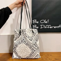 조이테리 페이즐리 가죽끈 에코백