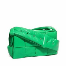 보테가베네타 [명품]BOTTEGA VENETA FW VCQ 패딩 테크 카세트백 TMG524 829 1 677908501