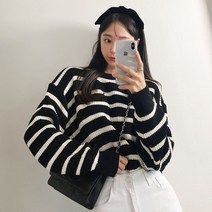 러브앤시티 여성 소울하찌단가라 라운드니트 스트라이프 스웨터 국산 니트