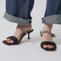 구두모모 스퀘어토 비즈 스트랩 쿠션 샌들 힐 (6.5cm)