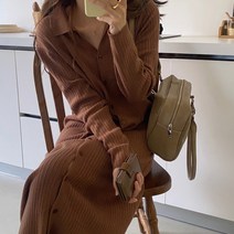 [랜덤플레이]카라넥 니트 롱 단추 원피스