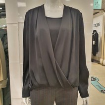 블루페페 부평점 랩 공단 밑단 셔링 블라우스
