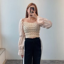 VANANA2 스모크 밴딩 프릴 오프숄더 여리핏 여성 긴팔 블라우스 3color