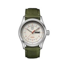 Luminox 루미녹스 아타카마 필드 오토매틱 XL.1907.NF 남성용 시계 44mm - 날짜 표시 기능이 있는 실버/화이트 200m 방수 사파이어 글래스 실버 Modern