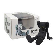 KAWS 카우스 피규어 카우스 Holiday Taipei 홀리데이, E