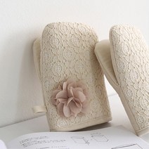 신혼주방 레이스 코사지 이쁜 주방장갑 주방용장갑 홈카페용 냄비장갑 엄마선물 집들이선물 귀여운스타일