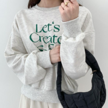 시프트에잇 국내제작 러브 레터링 맨투맨 여성 가을 티셔츠