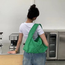 민티즈 퀼팅 누빔 식빵백 보부상가방 데일리 텀블러 백 연예인 에코백