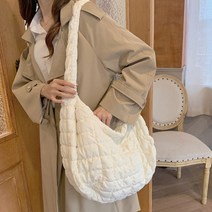 퀼팅 패딩 숄더백 크로스백 보부상가방 아이보리
