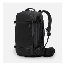 오엔시 트래블 여행 캠핑 남성백팩