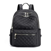 중년아내 누빔패턴 검정색 경량 백팩 여행 나들이 40대여성 배낭 출근