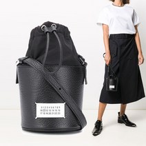 메종 마르지엘라 21SS 마틴마르지엘라 5AC 마이크로버킷백 블랙 S56WG0164 P0396 H7735