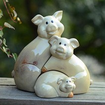Joyce shop 오래달리기 도자기 소품 장식품 인테리어 장식 장식장, 행복돼지가족