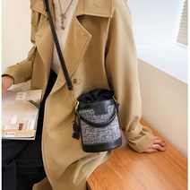 20대 여자 일상용 원통형 복주머니가방 2color 간편한