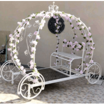 야외 웨딩 촬영 조형물 카페 포토존 철제 마차 정원, 호박 카트 흰색, 호박 카트 흰색