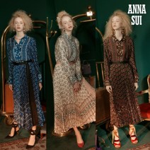 [최초가 199000원] ANNA SUI 판타지아 실크 블렌딩 셔츠+플리츠 스커트 셋업 2종