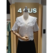 [4CUS]포커스 (FM2D7BL0356) 진주 버튼 레이스 플랫 카라 블라우스