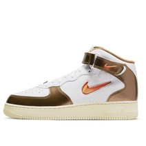 (국내매장판/AS가능) 나이키 에어 포스 1 미드 QS 화이트 골드 운동화 스니커즈 커플 신발 DH5623-100