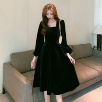오퍼 벨벳 플레어 스퀘어넥 a라인 미디 원피스