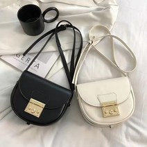 케이라 포인트 여성 버클 미니 크로스백 hbe212 .다주소