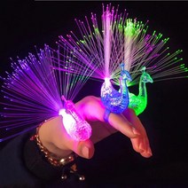 견고한 화려한 공작 눈부신 손가락 빛 링 레이저 파티 레이브 광선 장난감 무작위 배송 2 개, 한개옵션0