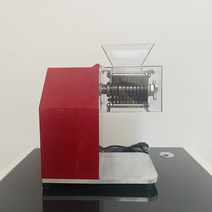 새로운 유형 다기능 고기 슬라이서 기계 야채 커터 850W 상업 신선한 절단 스트립, 없음