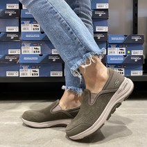 스케쳐스BC 여성 겨울 워킹화 부츠대용으로 발편한 따듯한 미끄럽지 않은 신고벗기 편한 오래걸어도 발바닥이 아프지않은 족저근막염 무지외반증 통증이 있다면 무조건 추천!NC부천