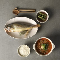 가정의달 특별상품 청담추어탕 4봉 + 청담보리굴비 특대 2미(사이즈 28~32cm) 추어탕 보리굴비 패키지, 1세트