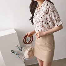 코지 여자 데일리 플라워 패턴 깔끔 여친룩 단아한 블라우스