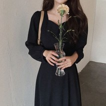 블링앤수 여성 데이트룩 기본핏 플레어 롱 원피스 KZZ819