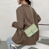 바보사랑 여자 하객룩 결혼식 깔끔한 네모 크로스백.옷자락(무료배송)