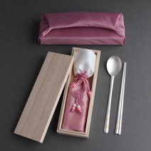 원앙 금부 은수저 24K 금도금 순도99% 30돈 1벌+품질보증서+수저집+오동나무함+보자기 전통 손조각 명품 수저 젓가락 1인용 예단 부모님 생신 퇴직자 외국인 선물 창립기념품, 핑크보자기, 블루주머니, 인쇄없음