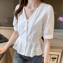 나바바 / NB679 자수포인트 펀칭 브이넥 5부 블라우스