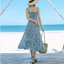 잔꽃무늬 블루 비치 롱 원피스 예쁜 여성 여름 나시 바캉스 휴양지 룩 20대 30대