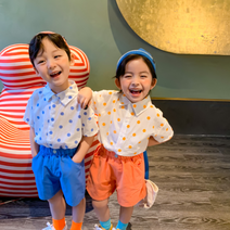 키즈 남여공용 셔츠 땡땡이셔츠 반팔셔츠 남매룩 등원룩 촬여용