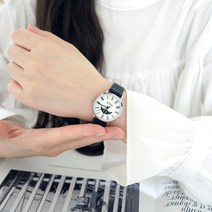 클래식 로마숫자 문페이즈 정장 심플 여성 가죽시계 3종