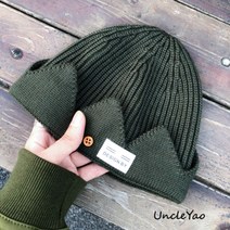 트라이앵글 크라운 스튜단추 모자 숏비니