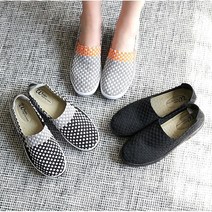 발 편한 여성 키높이 4cm 스몰사이즈 225 큐션 격자 밴딩 여름 단화 슬립온 운동화