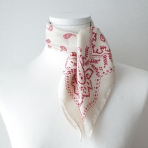 쁘띠델버스 쁘띠스카프 간절기 봄 반다나 페이즐리 스카프