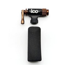 CO2 자전거 타이어용 팽창기 ICO 자전거 타이어 펌프 산 자갈 및 로드 바이크용 프레스타 및 슈레이더 밸브용 팽창기 + 16g CO2 카트리지 나사식 절연 슬리브 (충