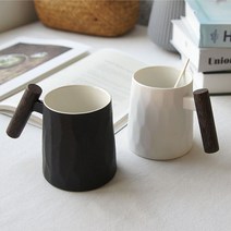 손이편한 우드 손잡이 도자기 심플 머그컵 500ml, 블랙