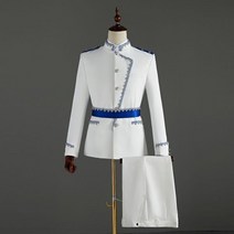 공연 의상 귀족 무대 중세 연극 유럽 남성 턱시도 연미복