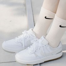 나이키 스니커즈 여성 로우탑 베이지 빈티지 운동화 클래식 패션 슈즈 키높이 신발